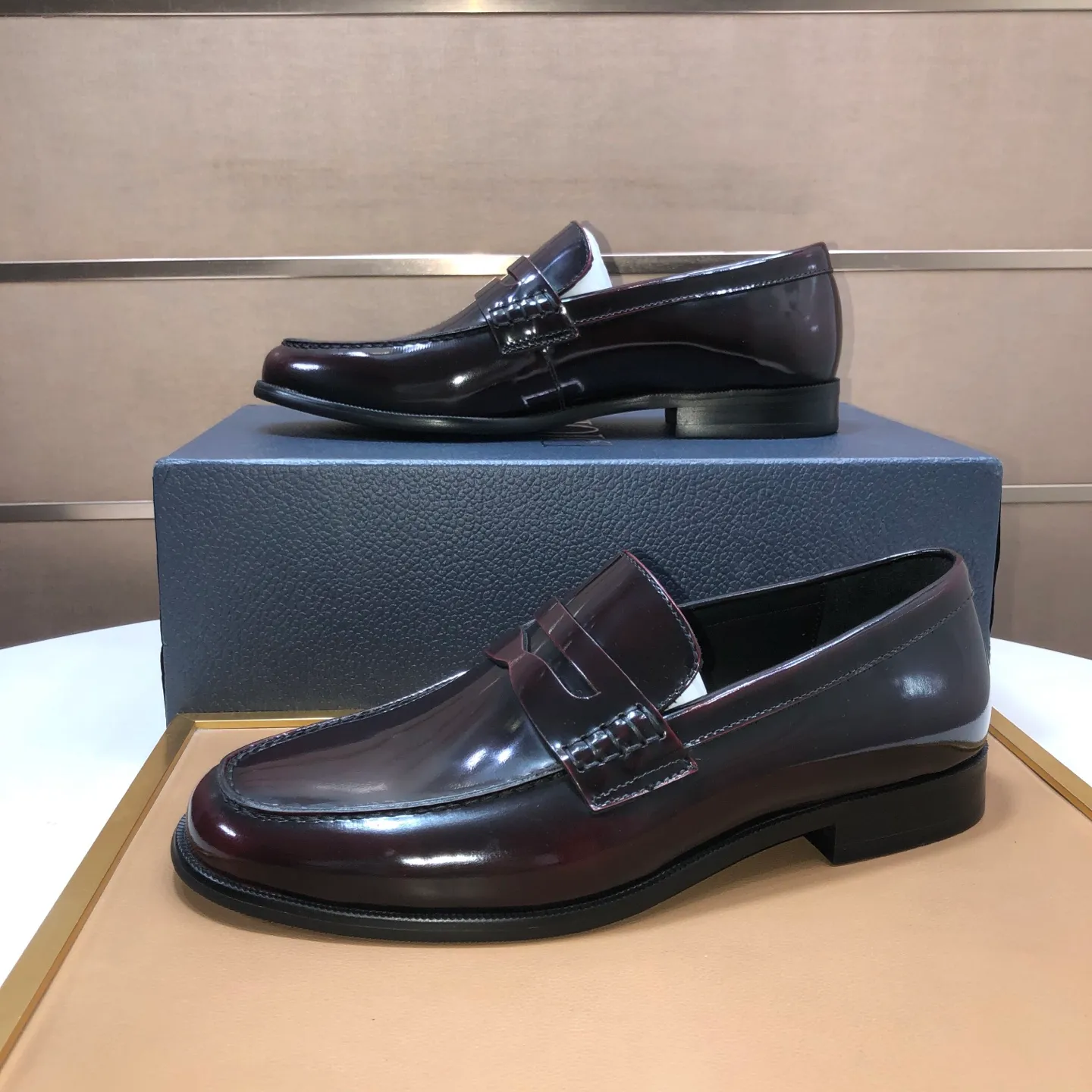 Men's shoes 💰580💰[Dior] (water-dyed cowhide lining) Dior original 1:1 high-quality factory, imported original materials, imported raw cowhide, water-dyed cowhide lining, original TPU outsole, code number: 39-44 (45 customized)
